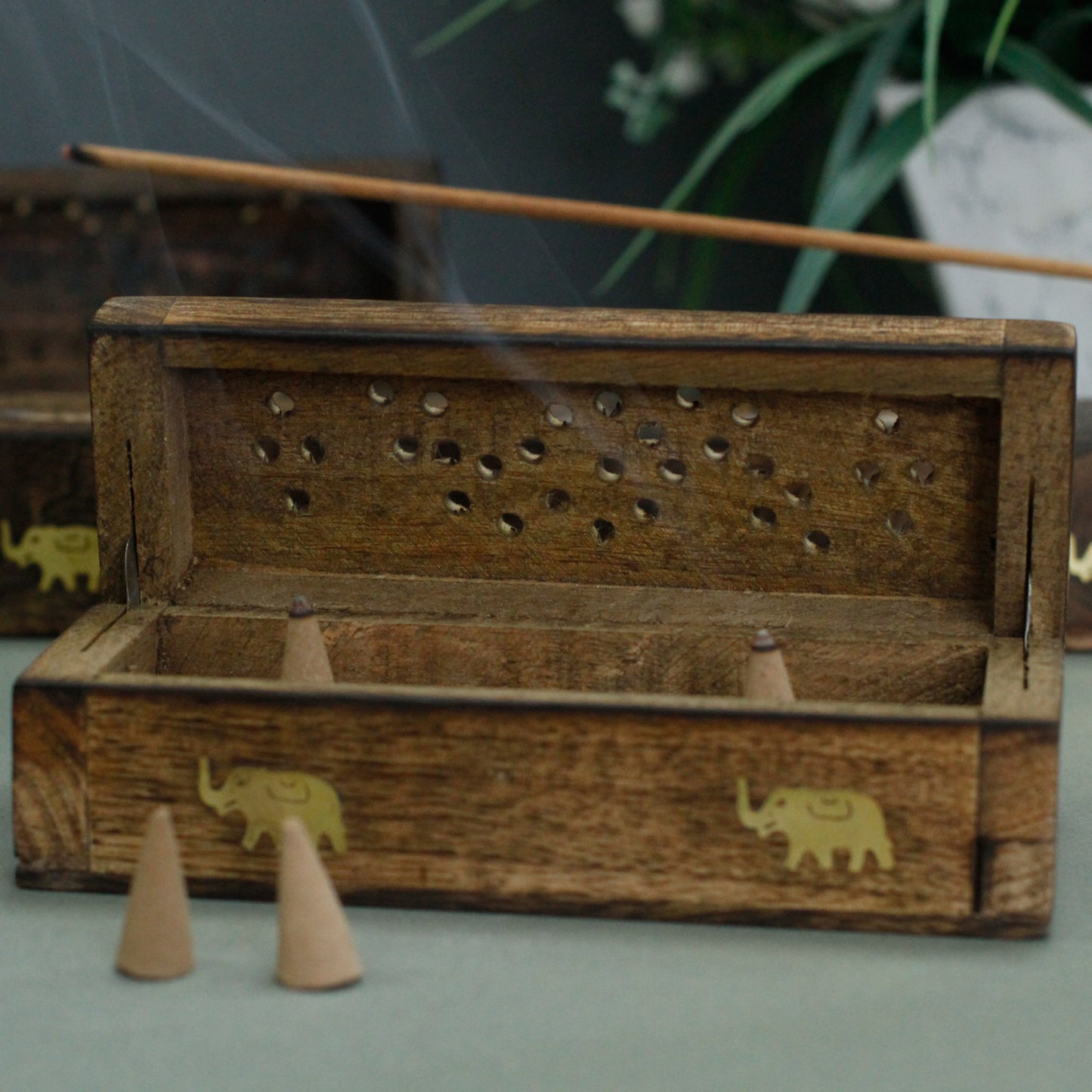 Incense Cone Smoke Box 6 - Mango Wood