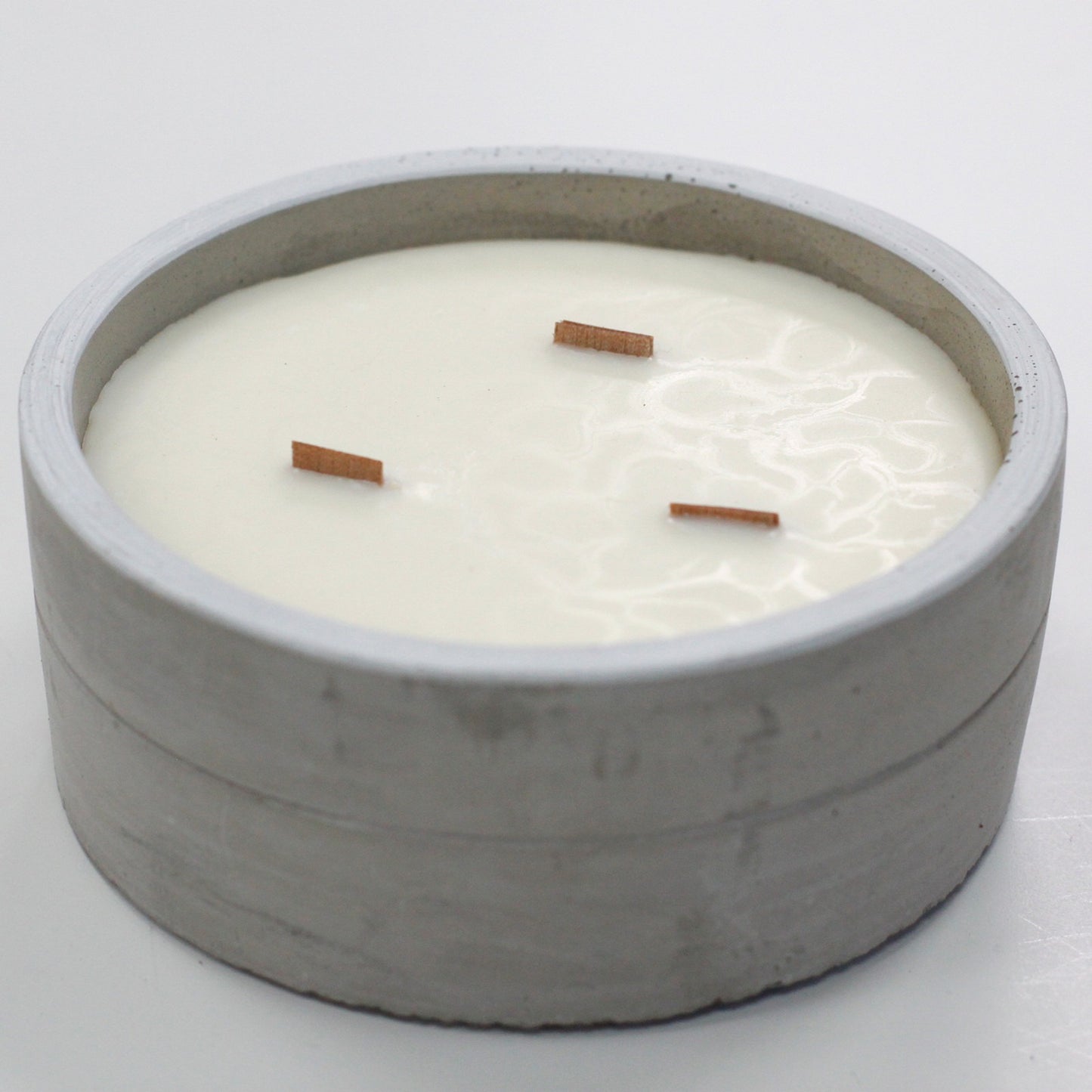 Large Round - Crushed Vanilla and Orange Concrete Candle