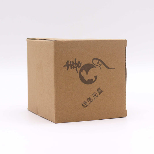 A brown cardboard box sits on a white background. The box features a logo that includes stylized text and graphics. The text reads: 烘焙 铁锈无趣.