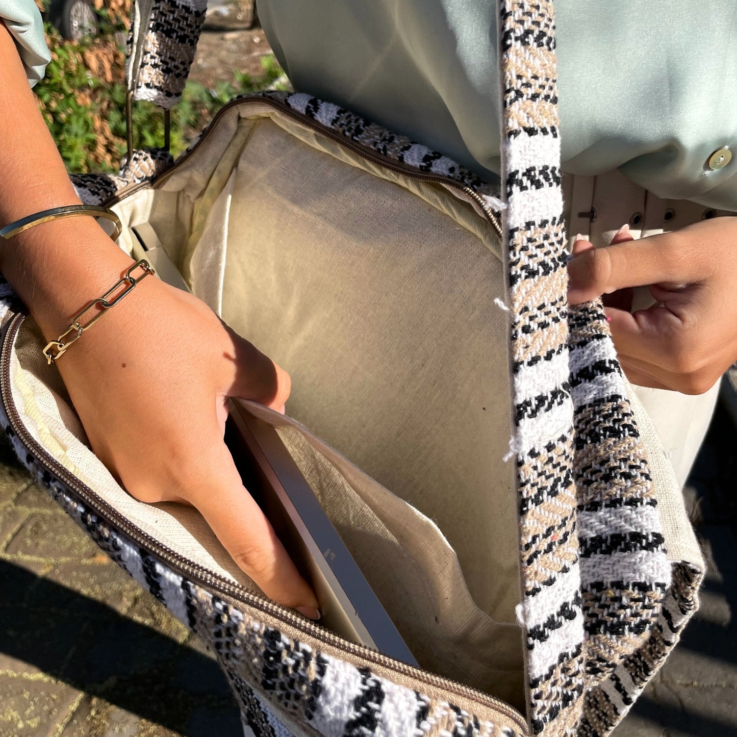 Soft Banjar Laptop Bag - Soft Cream and Grey