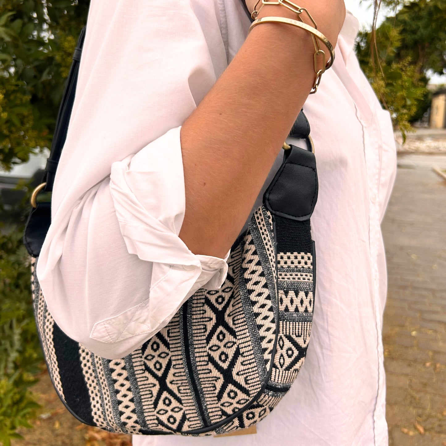 Jacquard Hobo Bag – Grey Metro (Black Strap), hand-woven jacquard cotton/poly bag approx 30×20×5 cm, boho shoulder bag UK.