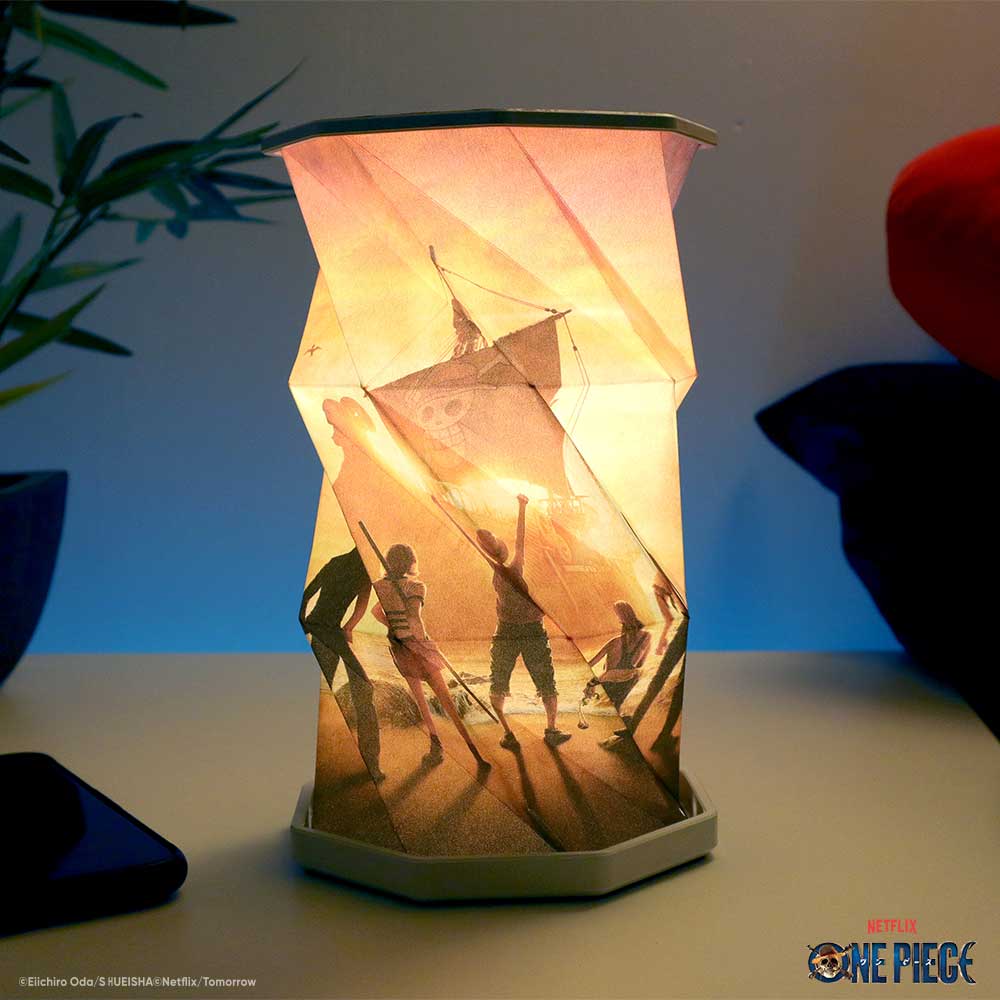 One Piece Straw Hat Crew Foldable Lamp foldable LED lamp with Straw Hat pirate artwork, soft ambient lighting and compact fold-flat design.