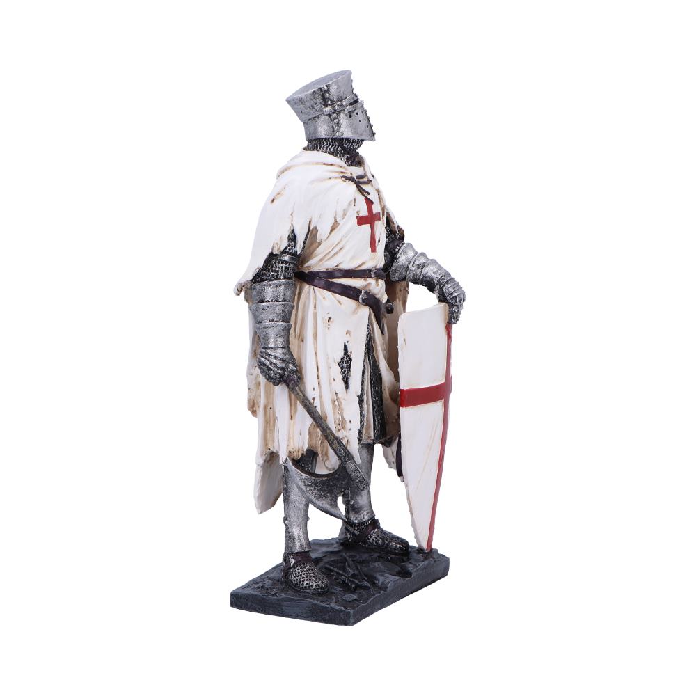 Crusader knight figurine stands holding a shield and poleaxe, clad in chainmail and a tattered white surcoat with a red cross, on a small base against a white background.