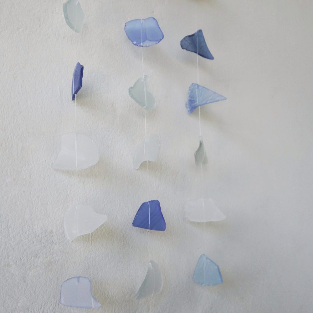 Three Drop - Blue and White