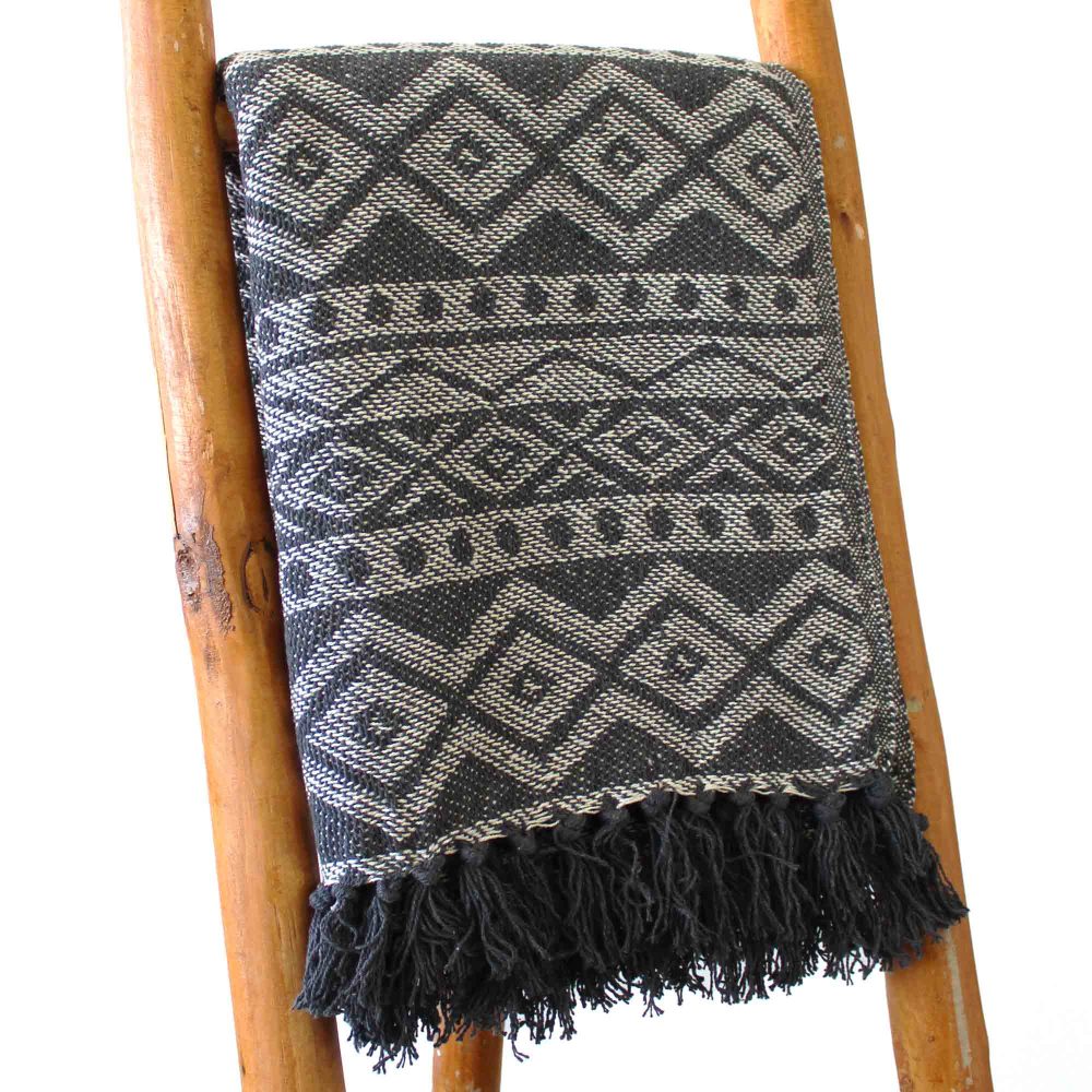 Boho Comfort Throws - 125 x 150 cm - Grey Geometric