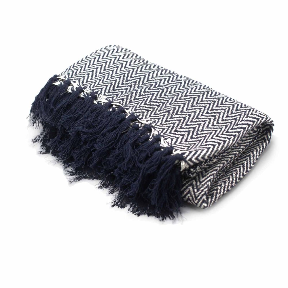 Boho Comfort Throws - 125 x 150 cm - Navy Zigzag