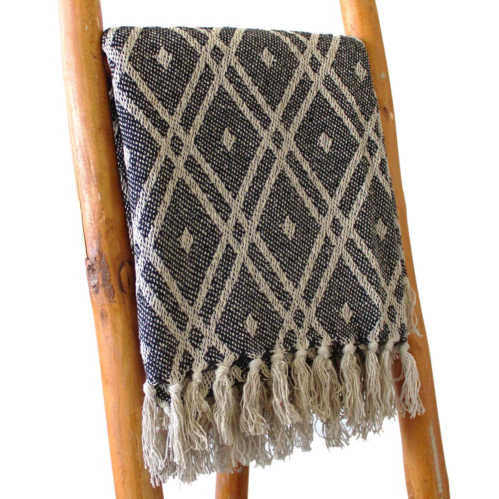 Boho Comfort Throws - 125 x 150 cm - Black and Biege Regency