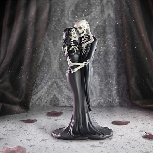 Eternal Embrace 24cm gothic skeleton lovers figurine by Nemesis Now