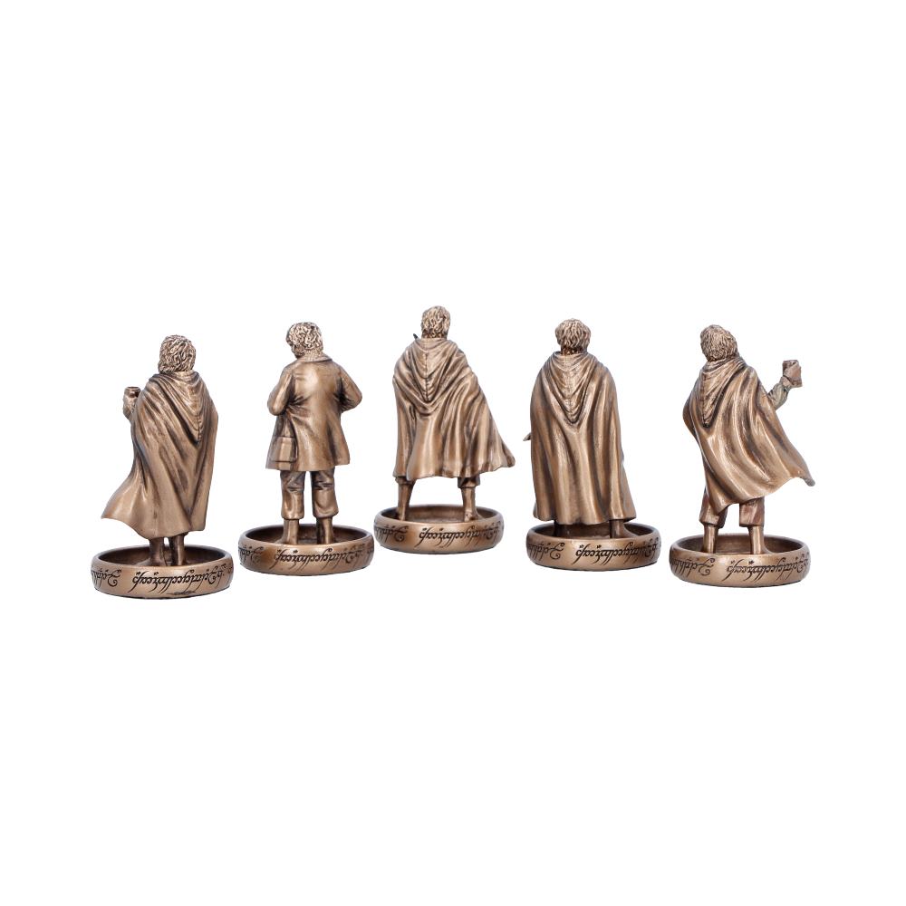 Rear of the five Hobbit figures showing robes and round bases