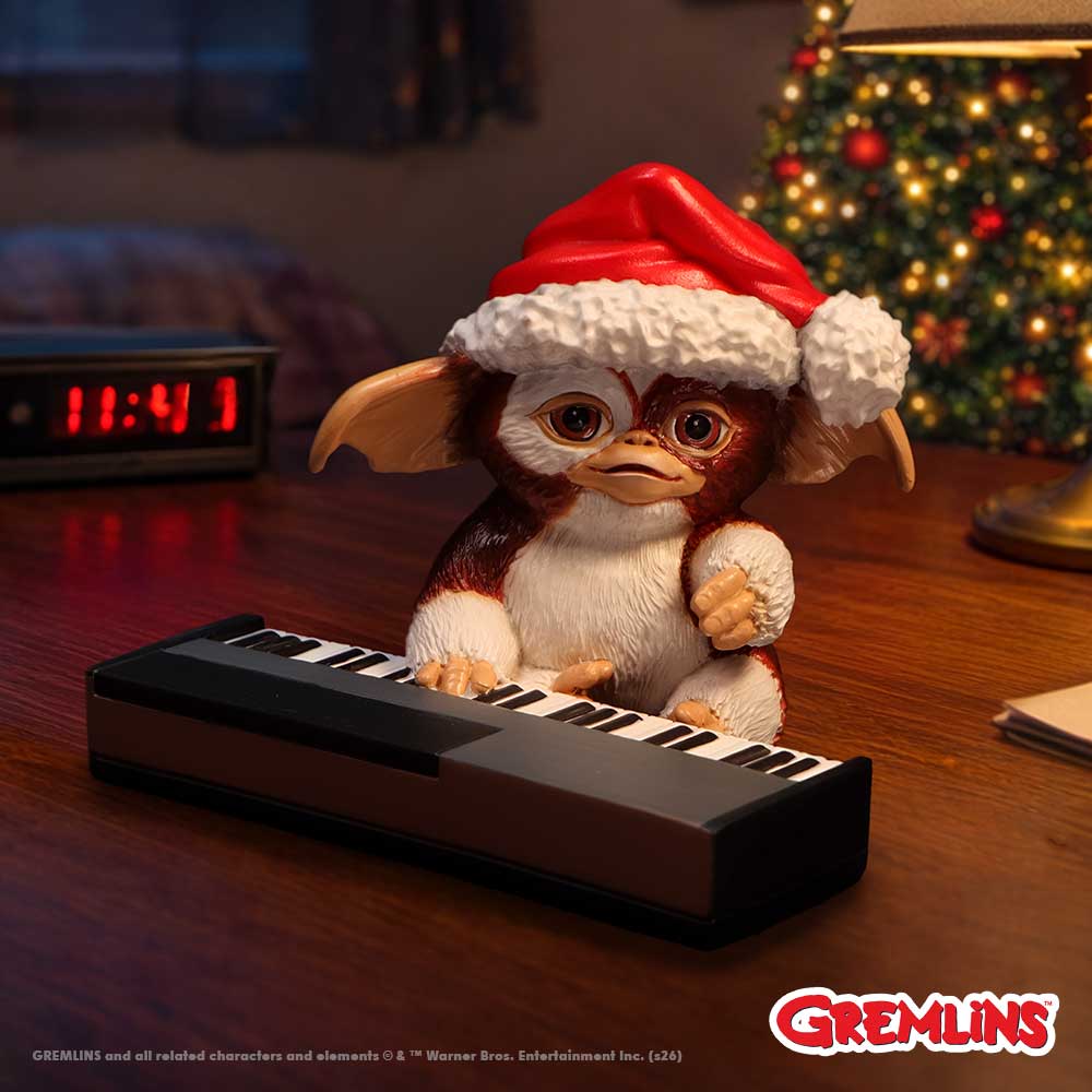 Gremlins Gizmo Jingle Keyboard Figurine - Festive Gizmo keyboard scene in a styled display