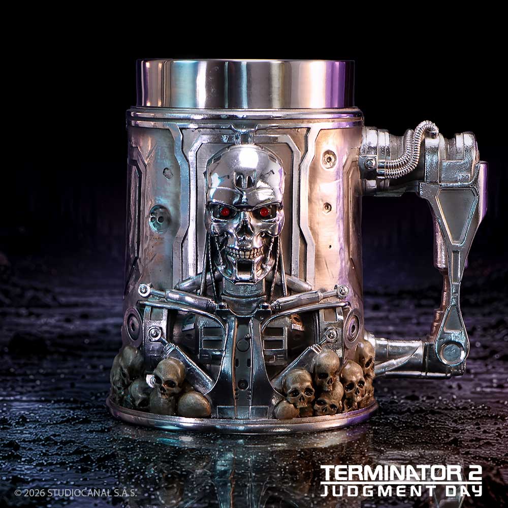 Terminator T-800 Tankard - Terminator tankard displayed in ruined city setting