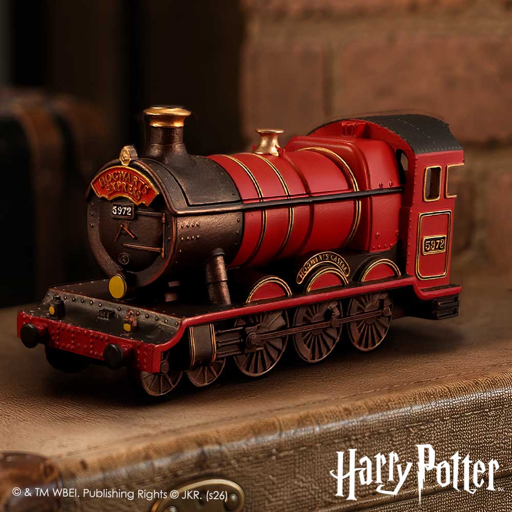 Harry Potter Hogwarts Express Box - Hogwarts Express box on a wooden display surface