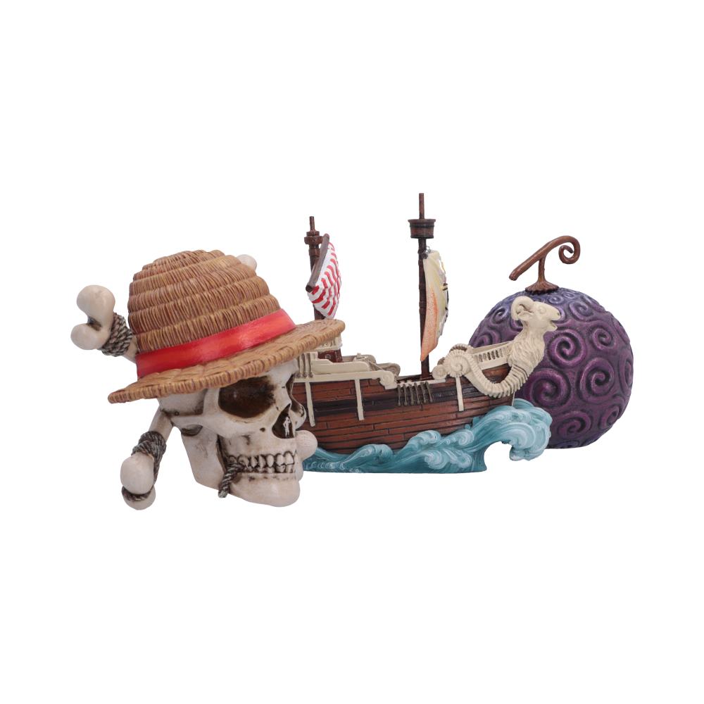 One Piece First Voyage Mini Figurines Set - alternate angle of three One Piece miniatures