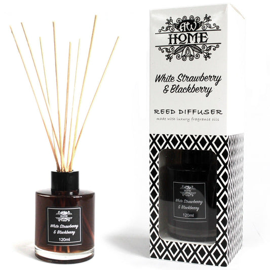 White Strawberry and Blackberry reed diffuser 120ml with sweet fruity soft floral fragrance for cosy home scent