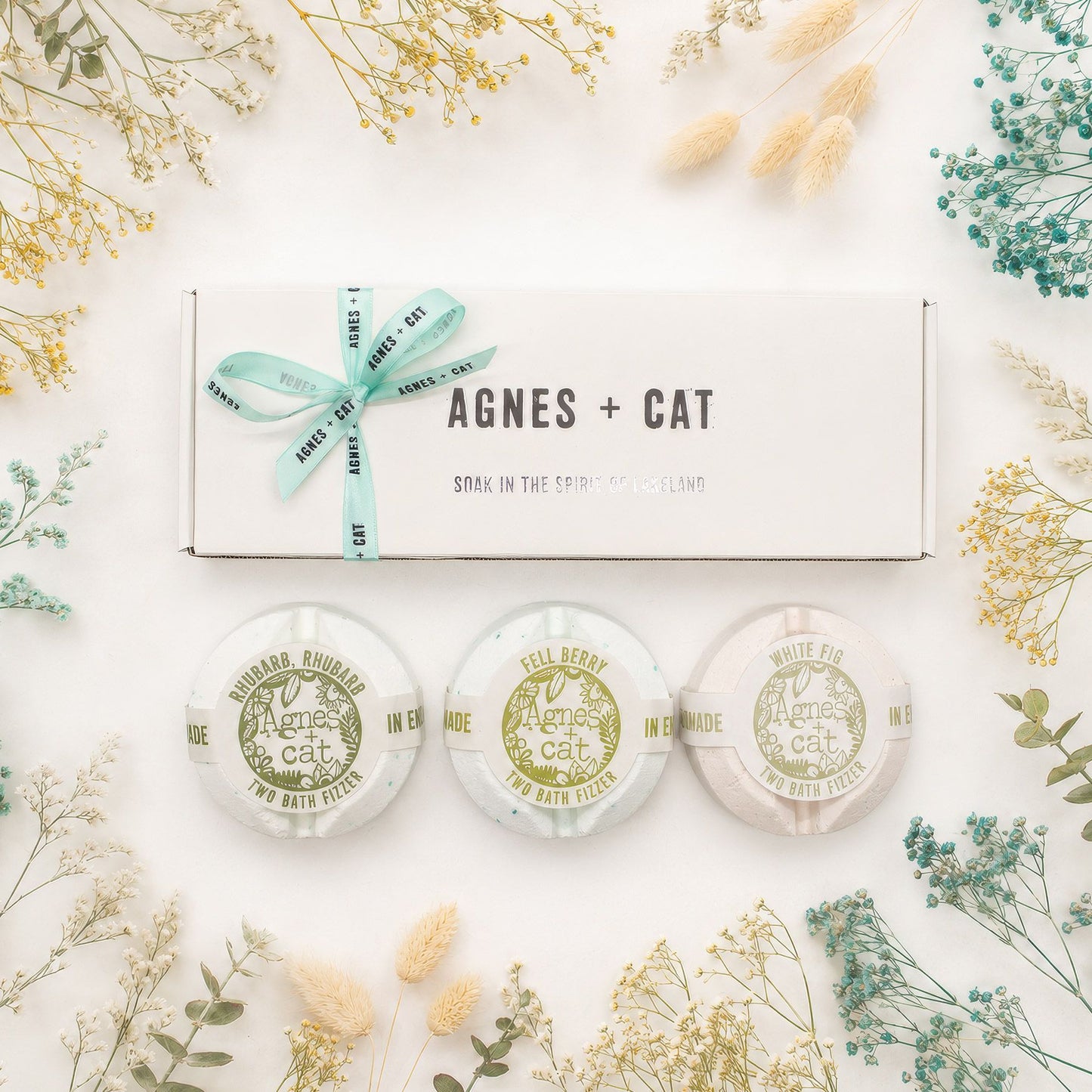 Agnes + Cat Berry & Fig Bath Fizzer Gift Set with three handmade UK bath fizzers in Rhubarb Rhubarb, Fell Berry and White Fig.