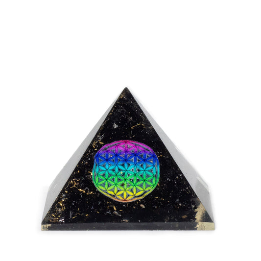 Small Flower of Life orgonite pyramid with black tourmaline chips in handcrafted resin, 5.5 × 4.5cm.