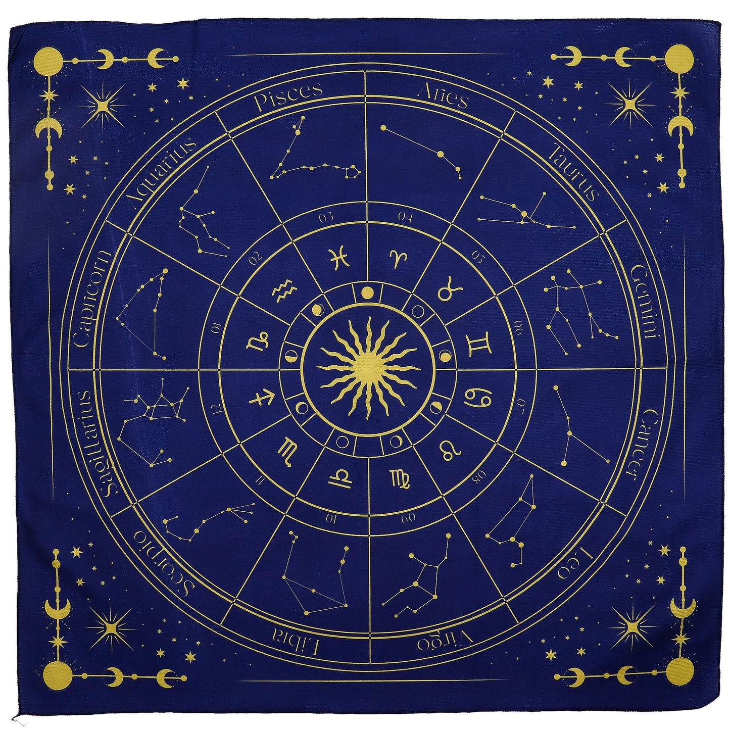 Zodiac tarot reading cloth printed with zodiac wheel design, 75 × 75 cm polyester mat for tarot or oracle readings.