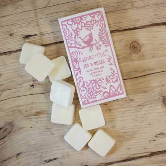 Agnes + Cat Tea and Roses Wax Melts – box of 8 soy wax melts with floral fragrance