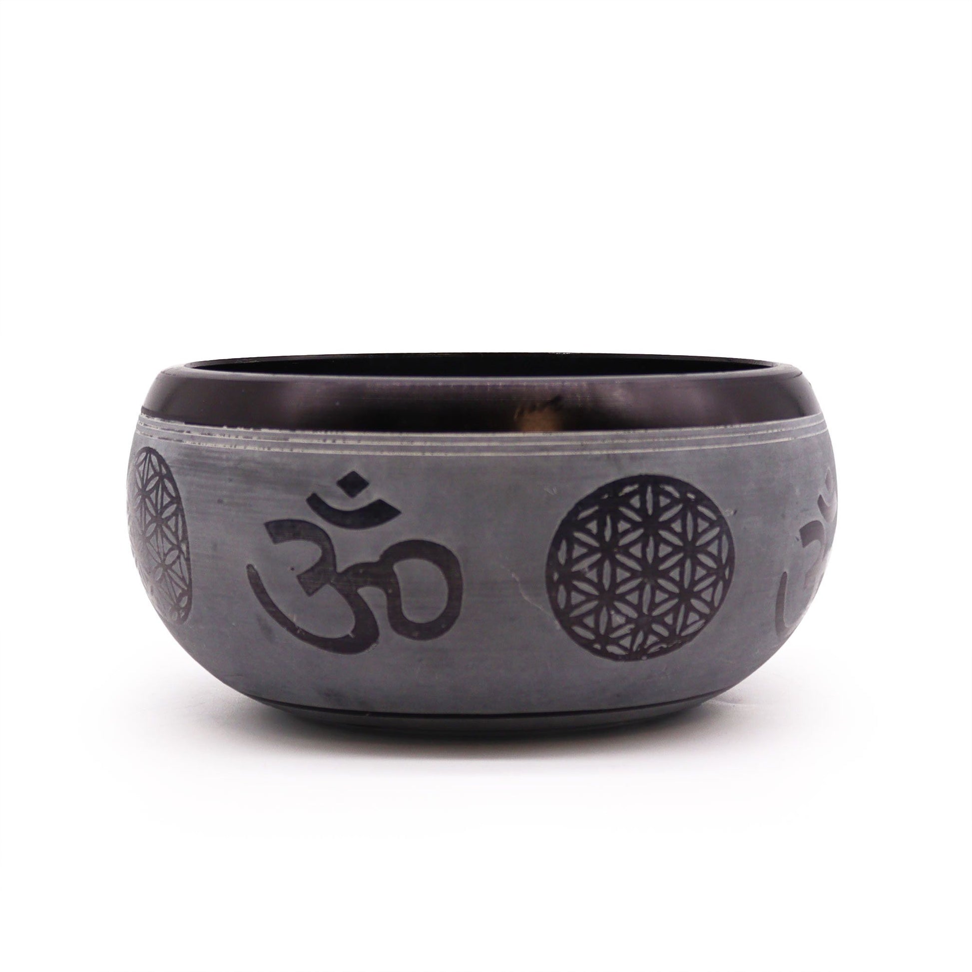 Earth Powder Singing Bowl OM Five Buddha 16 cm – meditation and sound-healing bowl with OM Five Buddha motif UK