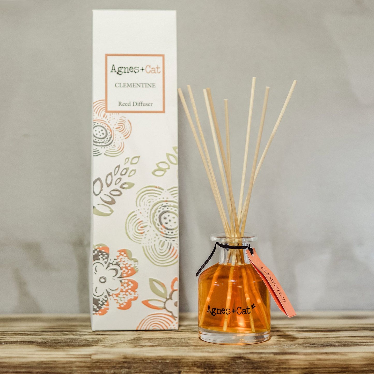 Clementine reed diffuser 140ml with fresh citrus orange fragrance for uplifting home scent