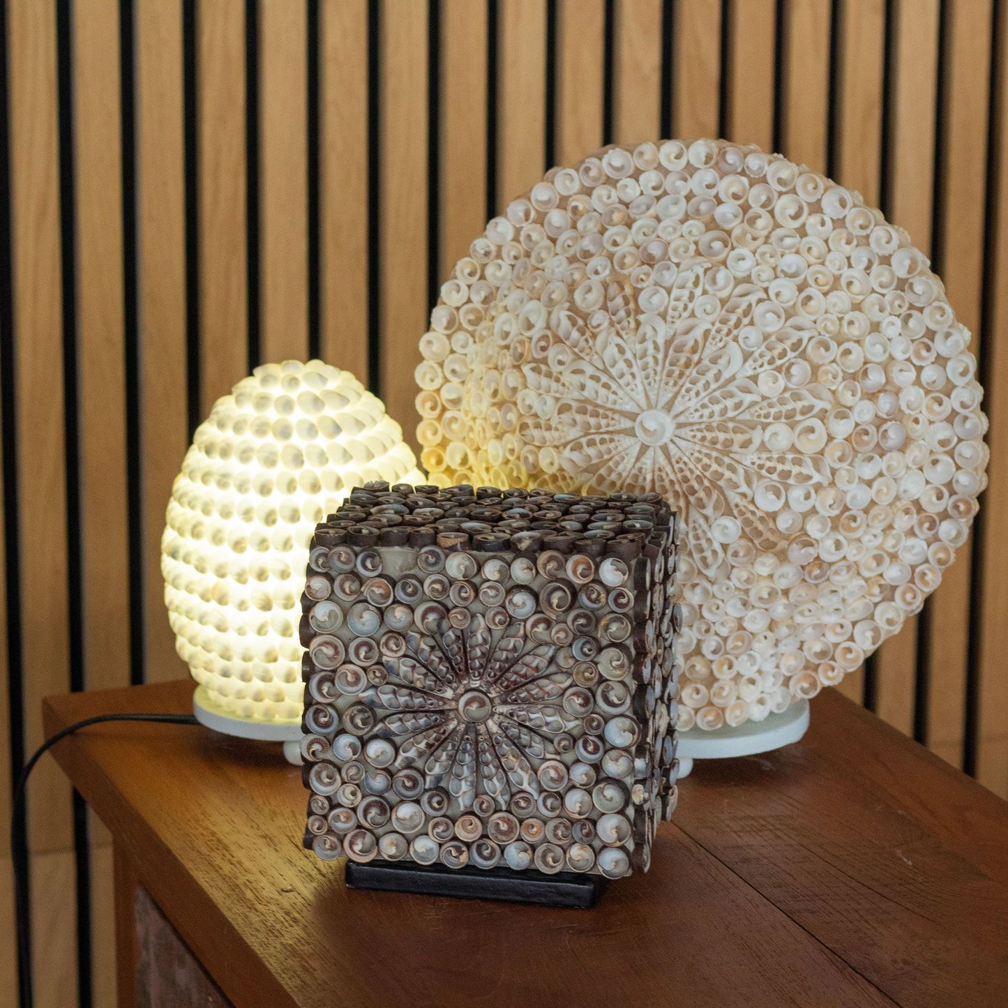 Boho Sea Shell Lamp Oval Small – compact natural shell lamp with soft ambient glow for coastal boho home décor UK