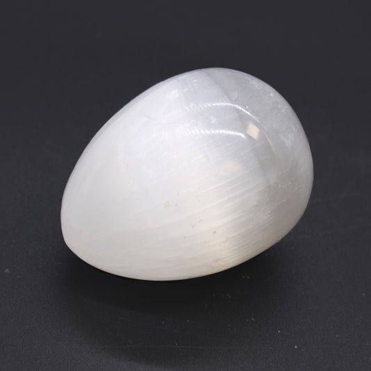 Selenite Egg small 5–6 cm – polished selenite crystal egg for energy cleansing, meditation and subtle energy balance