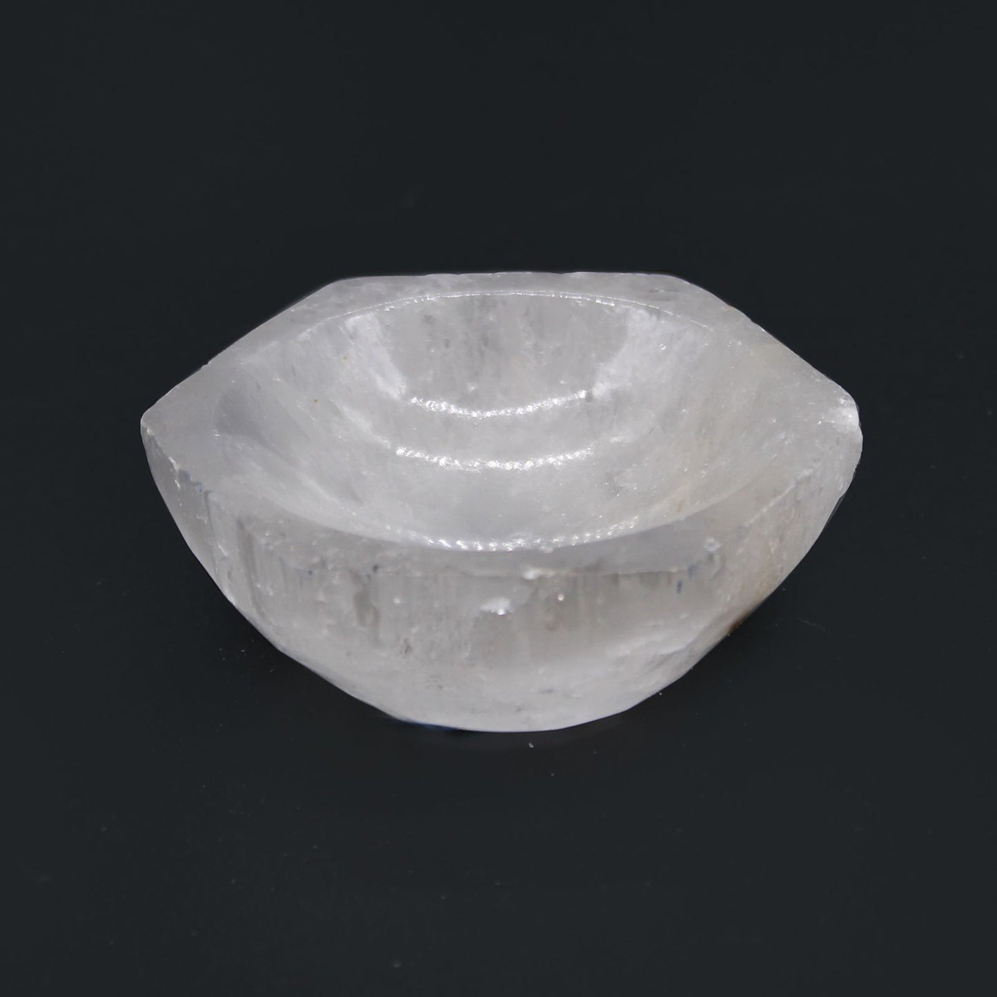 Selenite Hex Bowl Small 6 cm – polished selenite crystal hexagon bowl for crystal cleansing, gemstone storage and spiritual décor UK