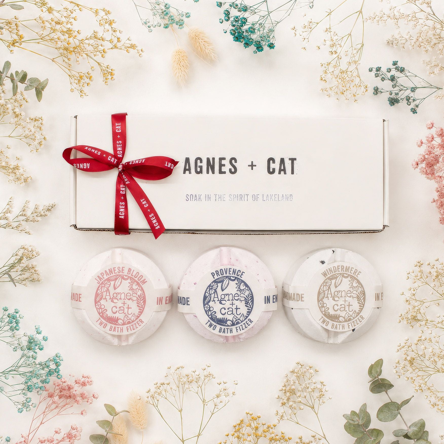 Agnes + Cat Lakeland Favourites Bath Fizzer Gift Set with three handmade UK bath fizzers in Windermere, Moroccan Roll and Sea Salt & Moss.